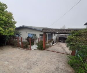 Casa à venda no Monte Pasqual - Frente oeste
