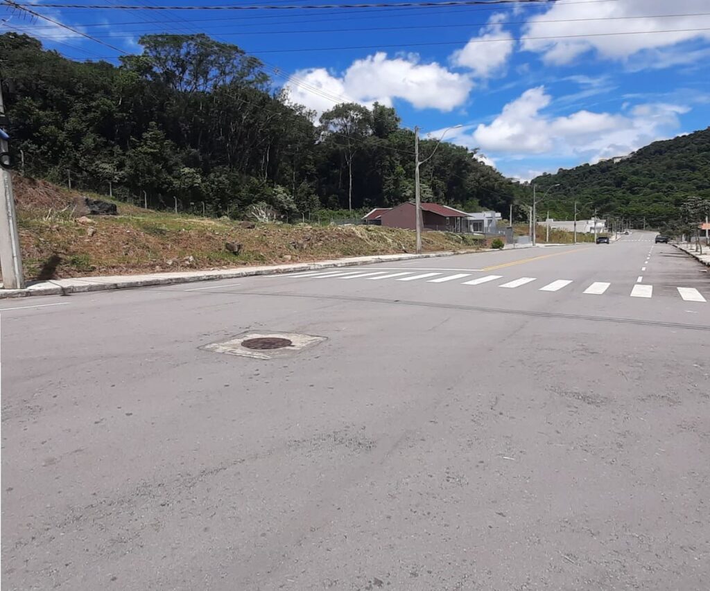 Dois terrenos urbanos à venda em Bento Gonçalves - Terreno