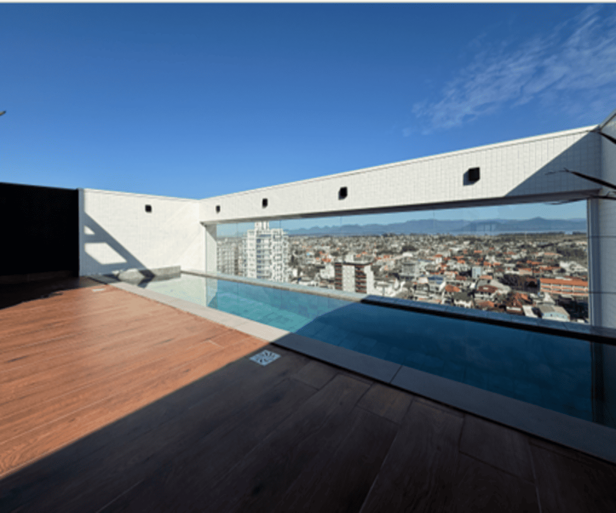 502 - Piscina
